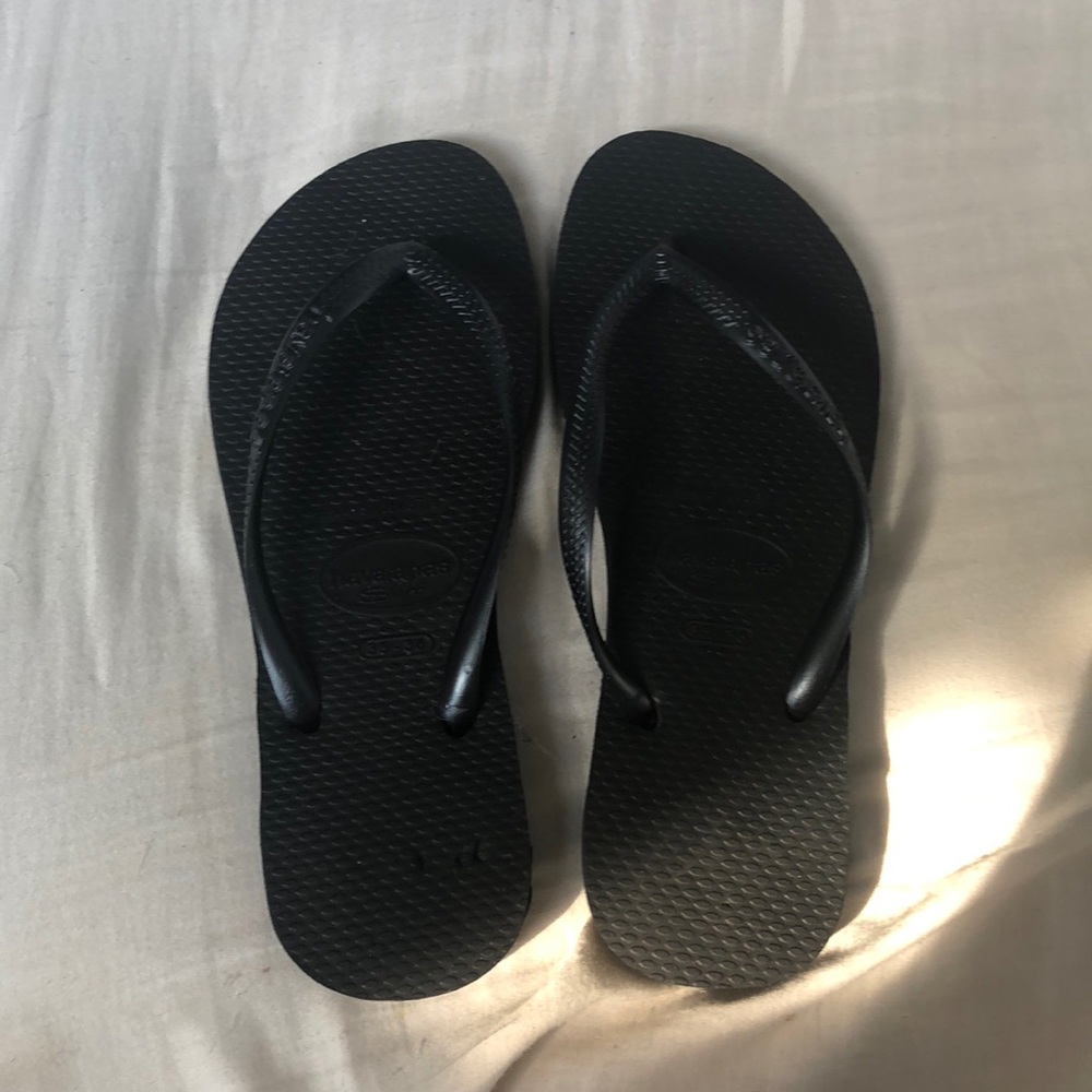 Havaianas (slim) flip flops!